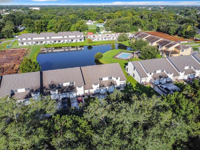 Building Photo - Townhouse For Lease in Saint Cloud