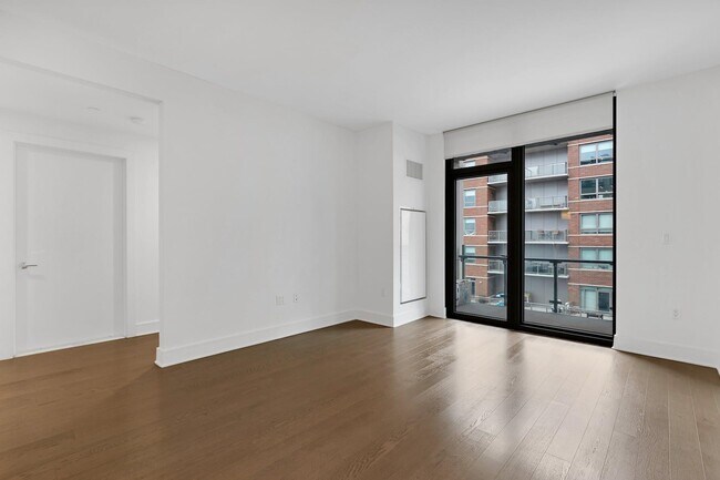 Building Photo - 9 Ave At Port Imperial