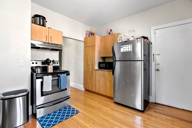 Building Photo - 87 Broad St