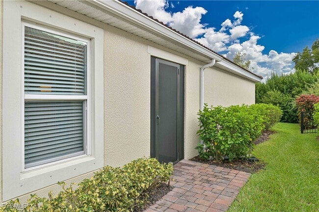 Building Photo - 4278 Dutchess Park Rd