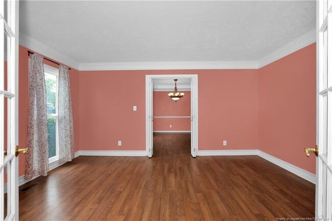 Building Photo - 5704 Kindley Dr