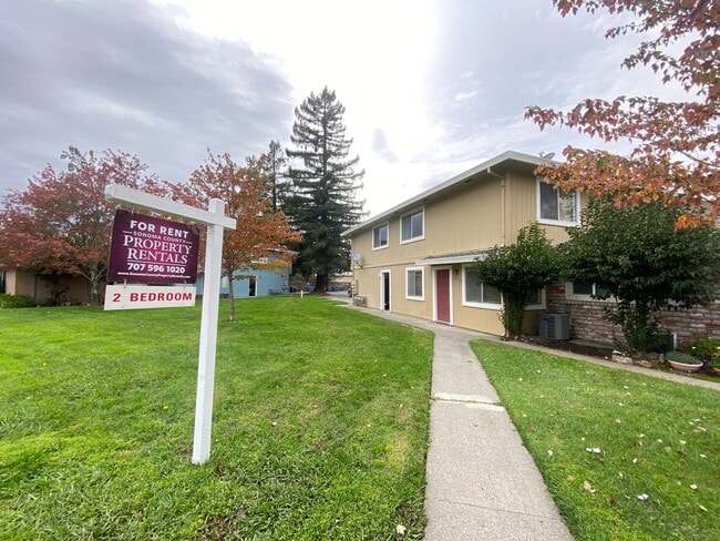 Building Photo - 2 Bedroom Condo on Coffey Lane