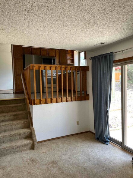 Building Photo - 3620 Sedgewood Way