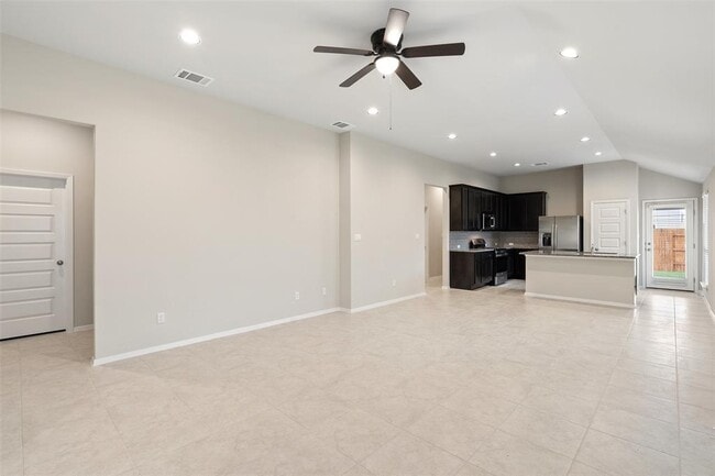Building Photo - 148 Living Reef Dr