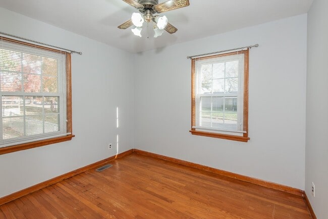 Building Photo - 10701 St Henry Ln