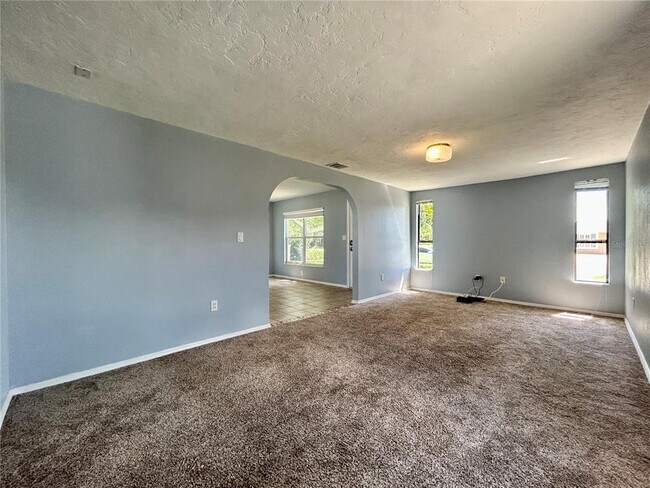 Building Photo - 6821 Onyx Dr N
