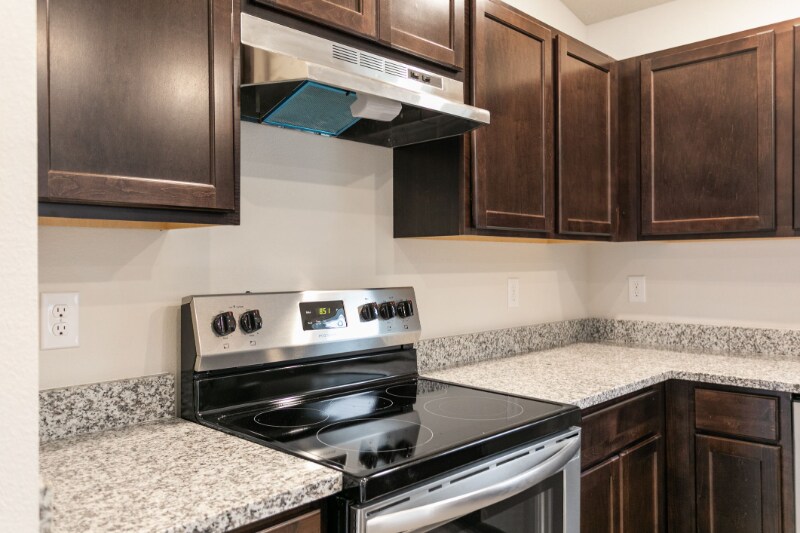 Building Photo - 20241 Peachland Blvd