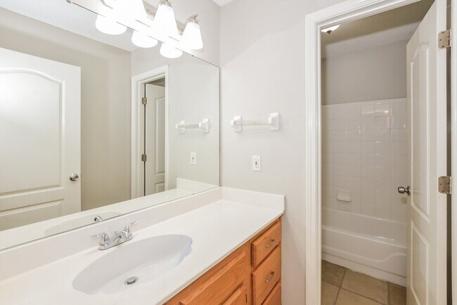 Building Photo - 9761 Dogwood Ct W