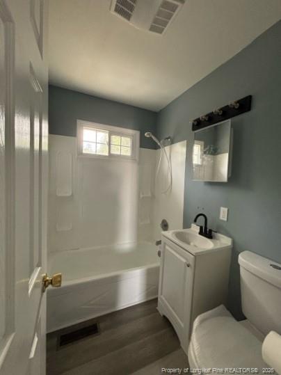 Building Photo - 118 Calvin St