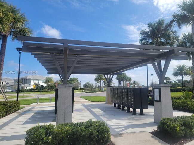 Building Photo - 5426 Pecan Dr