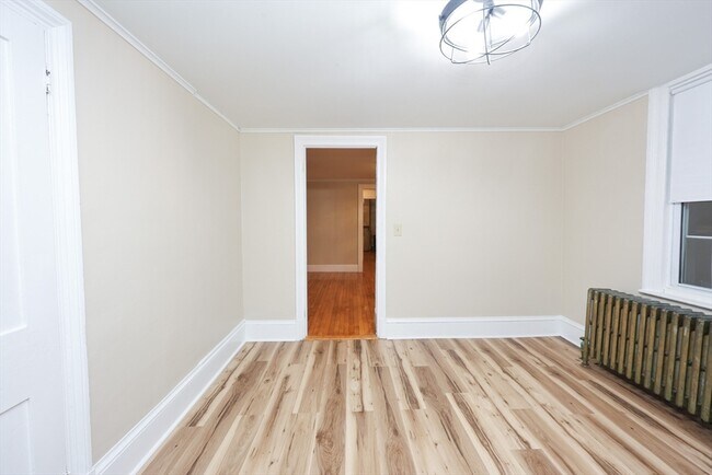 Building Photo - 83 S Main St