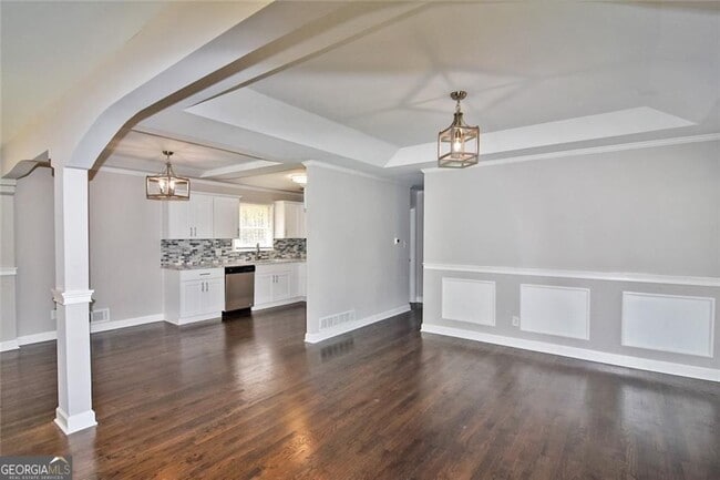 Building Photo - 86 Regency Way SE