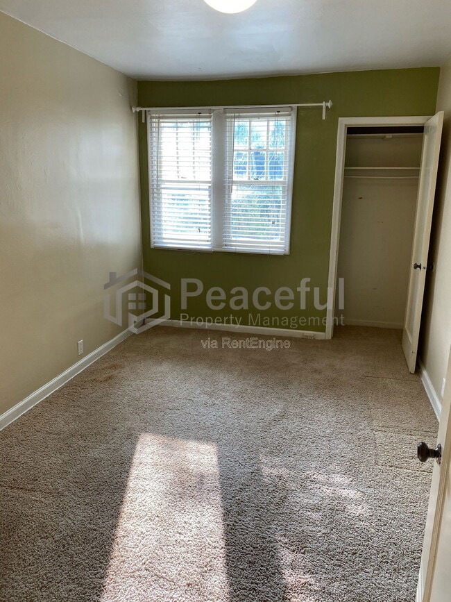 Building Photo - 215 N 215 W