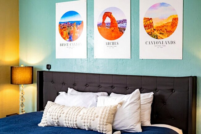 Building Photo - 170 E 100 N