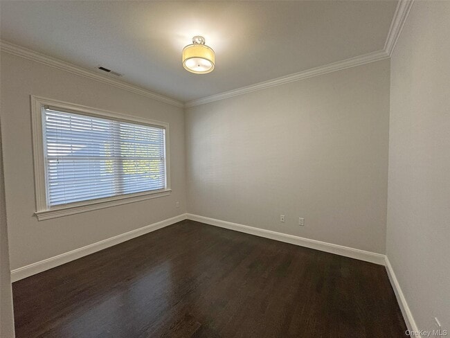 Building Photo - 1019 Grove St