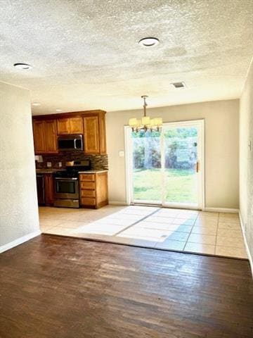 Building Photo - 4920 Susan Lee Ln