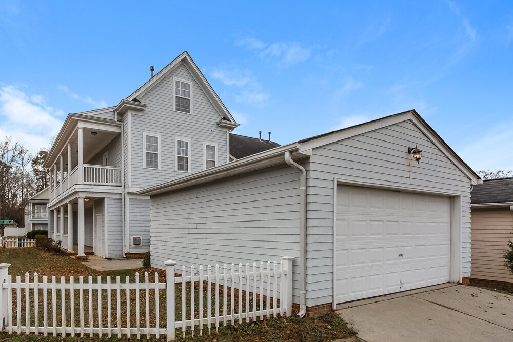 Building Photo - 13804 Connell Green Dr