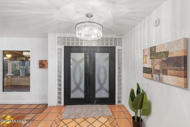 Building Photo - 2940 E Camino Juan Paisano