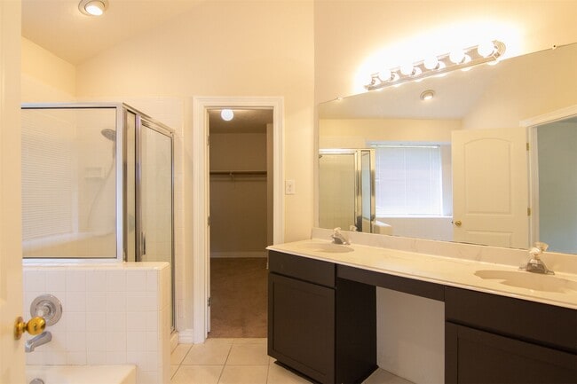 Building Photo - 12242 Kleinmeadow Dr