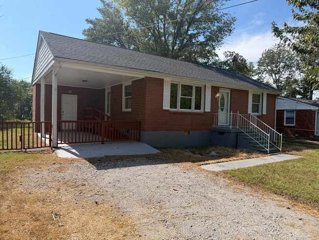 Building Photo - 103 Willow St