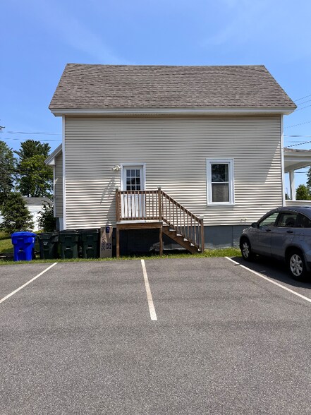 Building Photo - 408 Porter St