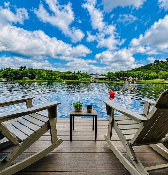 Building Photo - *** Lake Austin House * Waterfront * Lush 2 Acre Yard w/ Boat Dock * Pet Friendly * Fully Furnish...