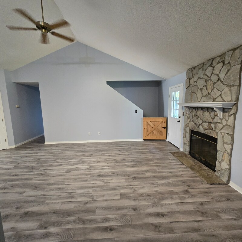 Building Photo - 4265 Antioch Rd