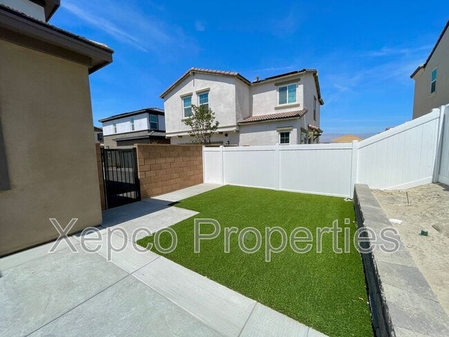 Building Photo - 41425 Penn Dr