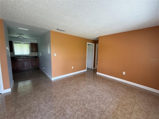 Building Photo - 2380 N Tropical Trail