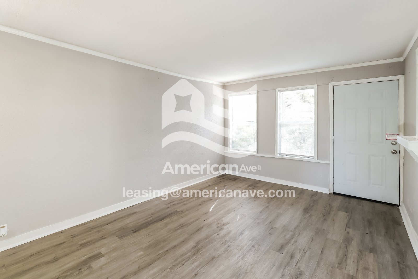 Building Photo - 7937 Park Ave