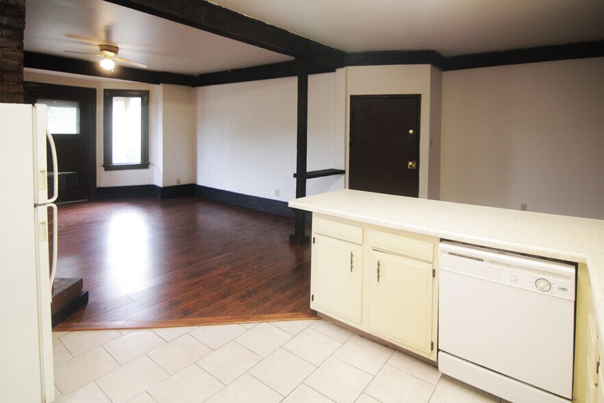 Building Photo - 314 S Trenton Ave