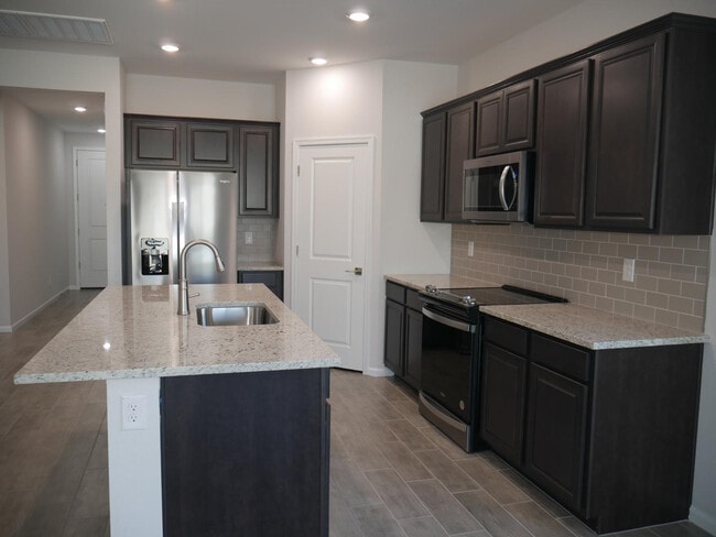 Building Photo - 18156 W Daley Ln