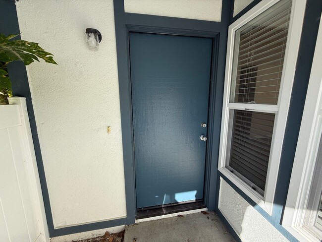 Building Photo - Move-In Ready 3-Bed Home with Detached Garage & Extra Parking