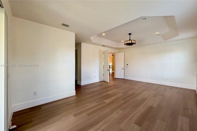 Building Photo - 11894 Fox Hill Cir