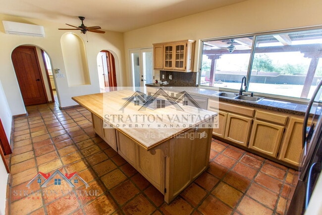 Building Photo - 39614 N 7th St