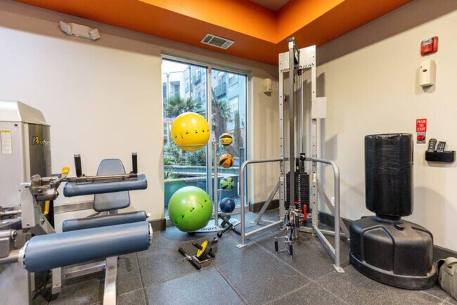 Building Photo - 2901 Indiana St