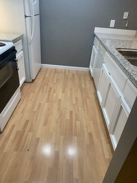 Building Photo - 39993 Fremont Blvd