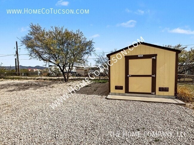 Building Photo - 9950 N El Uno Minor