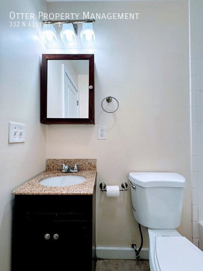 Building Photo - 332 N 41st St