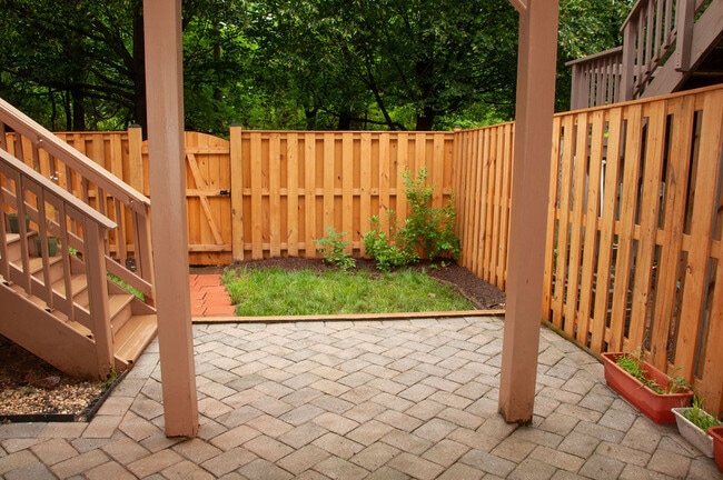 Building Photo - 21672 Kings Crossing Terrace