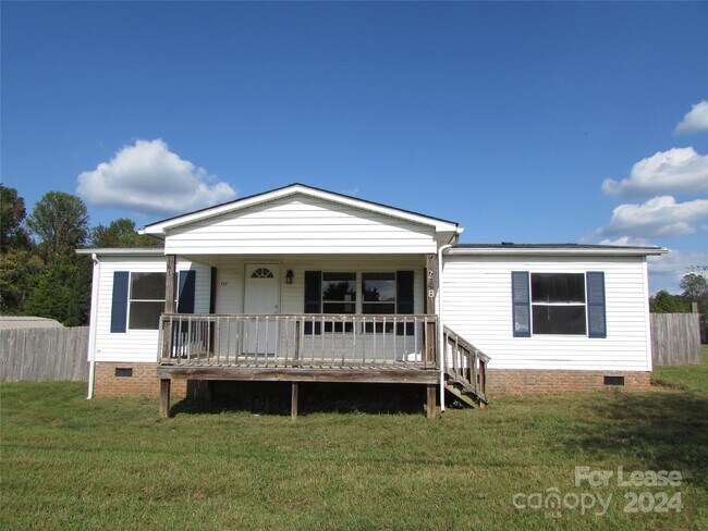 Primary Photo - 248 Springway Ln