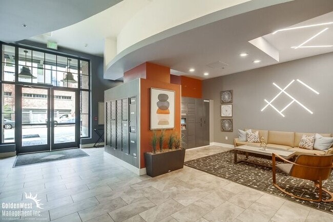 Building Photo - Immaculate 1Bdm 1Ba Condo with Massive Private Patio in the Diamond Terrace Building in Prime Dow...