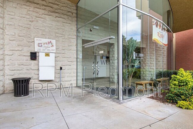 Building Photo - 401 16th St NW