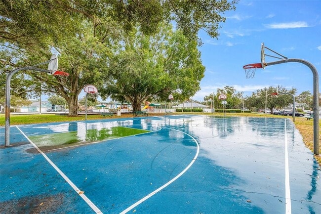 Building Photo - 25818 Bloomsbury Ct