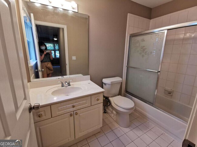 Building Photo - 2411 Magnolia Springs Ct