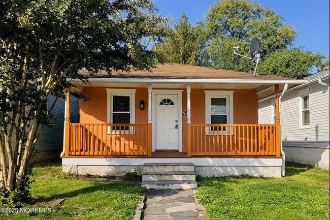 Building Photo - 207 Drummond Ave