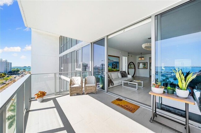 Building Photo - 1155 N Gulfstream Ave