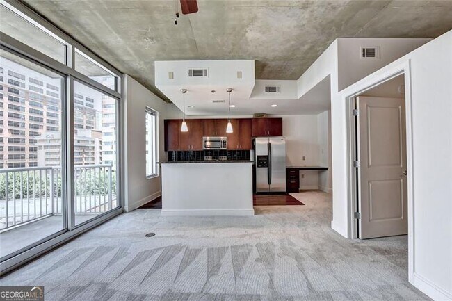 Building Photo - 44 Peachtree Pl NE