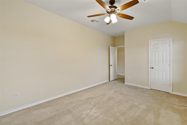 Building Photo - 3308 Southern Grove Ln