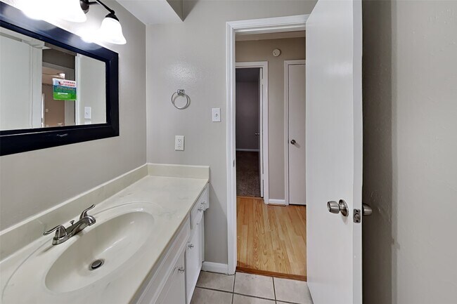 Building Photo - 4313 Lariat Dr
